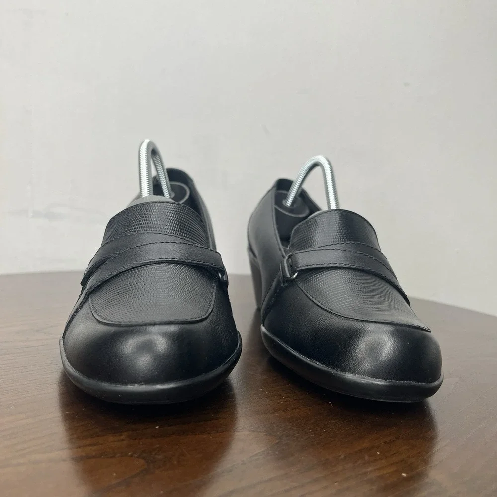 Clarks Bendables Shoes Women's 8.5M Black Leather‎ Pump Heel Block Heel Career